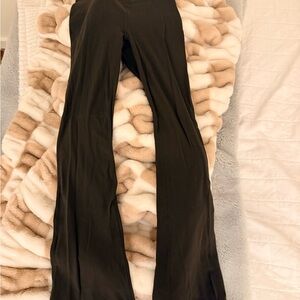 lululemon athletica Black Boot-Cut Wide-Leg Pants SIZE 6 olive green